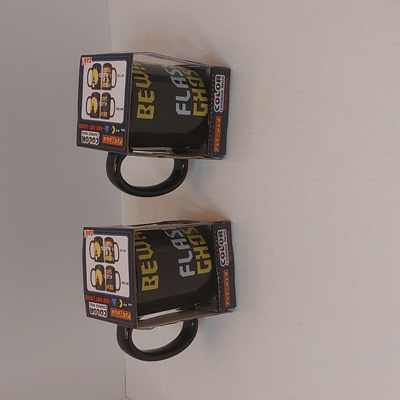 PAC-MAN COLOR CHANGE MUGS CUPS  SET 2 - Picture 2 of 3